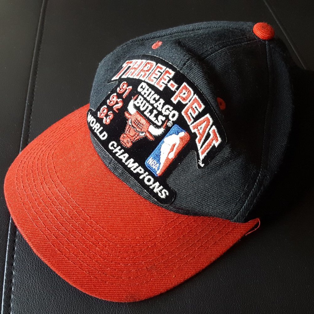 VTG Chicago Bulls Three Peat 1991 World Champs
